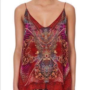 CAMILLA MULTI LAYER V NECK TOP
SLAVE TO THE RHYTHM. XS. Would fit S.